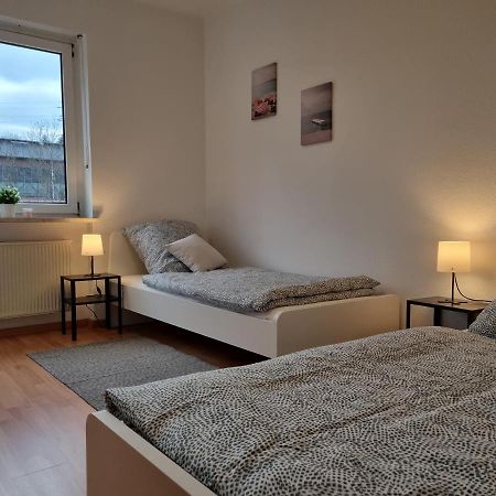 Moeblierte Wohnungen Fuer Monteure Und Arbeiter Saarbrücken Exteriör bild