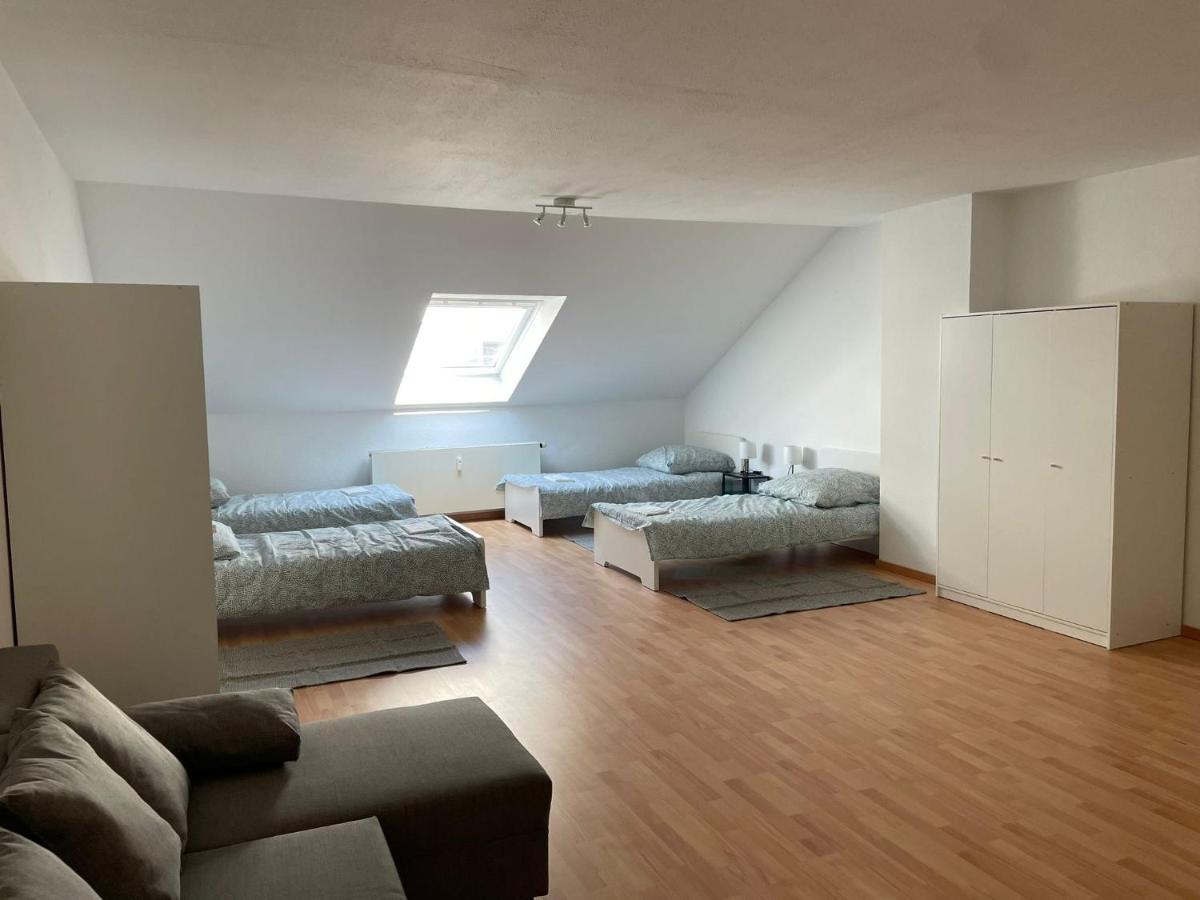 Moeblierte Wohnungen Fuer Monteure Und Arbeiter Saarbrücken Exteriör bild